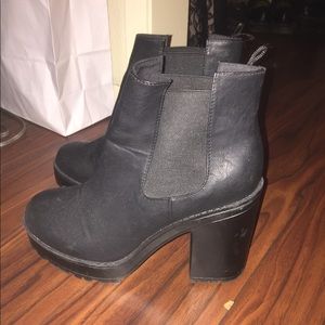 Black H&M boot heels